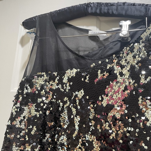 Calvin Klein - Picture 3 of 3